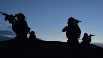 Suriye'nin kuzeyindeki Fırat Kalkanı ve Barış Pınarı bölgelerinde 6, Irak'ın
