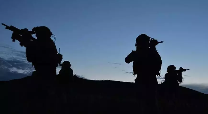 Suriye'nin kuzeyindeki Fırat Kalkanı ve Barış Pınarı bölgelerinde 6, Irak'ın