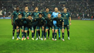 Trendyol 1.Lig'in 11. haftasında Kocaelispor evinde karşılaştığı Fatih Karagümrük'ü 2-1