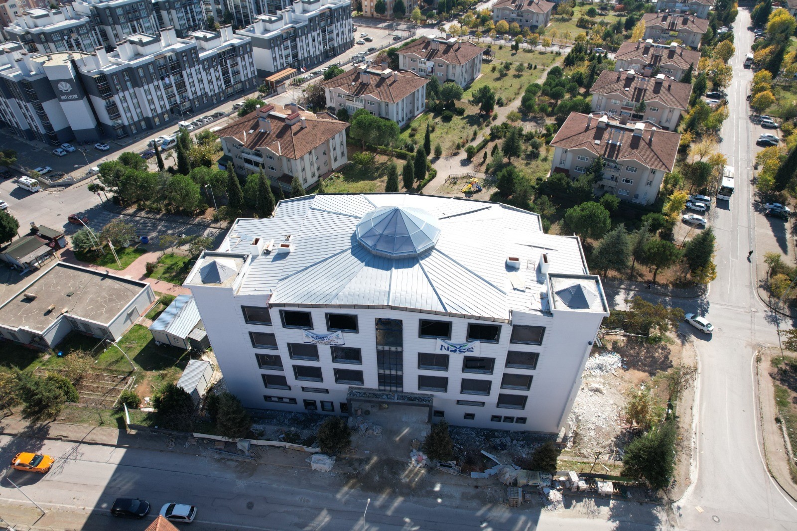 Kocaeli Büyükşehir Belediyesi tarafından Derince ilçesinde yapımına devam edilen İmam