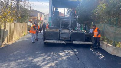 Büyükşehir tarafından Gebze’de yapılan asfalt serimi ve menfez imalatlarıyla yollar