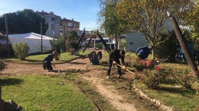 Derince Belediyesi Park ve Bahçeler Müdürlüğü ekipleri ilçe genelindeki çalışmalarına