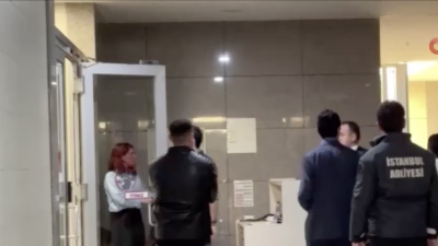 Yasa dışı bahis yaptıkları ve insanları teşvik ettikleri iddiasıyla 3'er