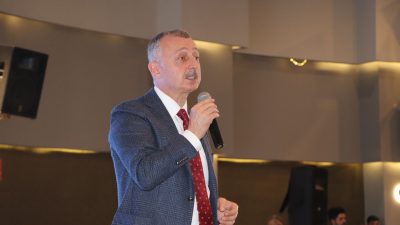 Kocaeli'nin Körfez ilçesinde bulunan Tüpraş Rafinerisi'nde patlama meydana geldi. Patlamanın