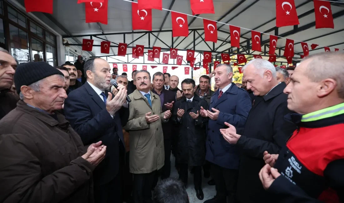 Büyükşehir ve hayırseverlerin katkılarıyla yapımı tamamlanan Karamürsel Çamçukur Camii dualarla