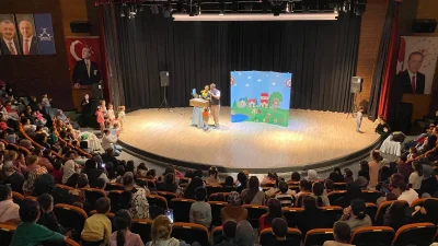Darıca'da ara tatilde olan çocuklar için birbirinde eğlenceli etkinlikler düzenleniyor.