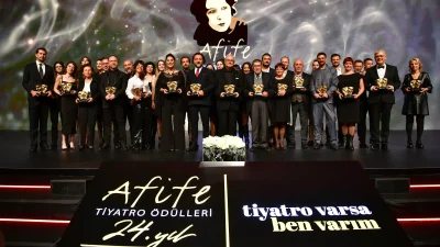 Kocaeli Şehir Tiyatroları, 27 yılda 156 oyunla seyircinin karşısına çıktı.