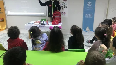 Kocaeli'de okullarda afet farkındalık eğitimleri ve deprem tahliye tatbikatları düzenlendi.