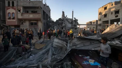 İsrail'in saldırılarını sürdürdüğü Gazze Şeridi'nde hayatını kaybedenlerin sayısı 44 bin