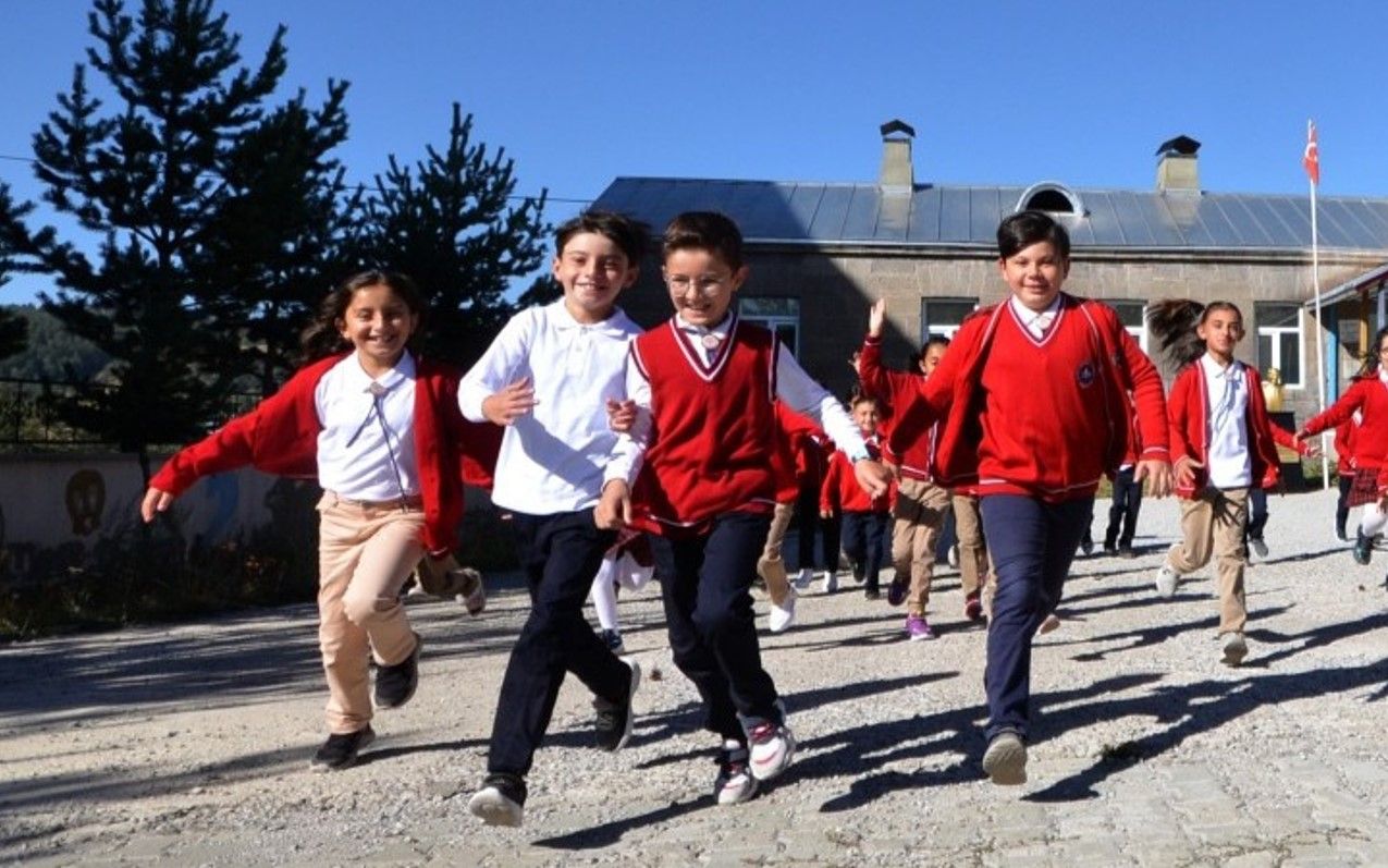Büyükşehir, ara tatile giren öğrenciler için İzmit ve Gebze’de sanatla