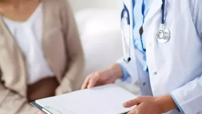 Radyasyon Onkolojisi Uzmanı Doç. Dr. Berna Yıldırım, kanser tedavisi sırasında