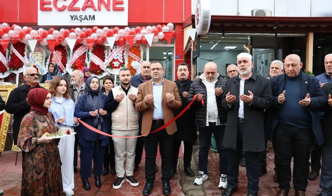Yenikent Mahallesi’nde faaliyet gösterecek olan Yaşam Eczanesi, Derince Belediye Başkanı