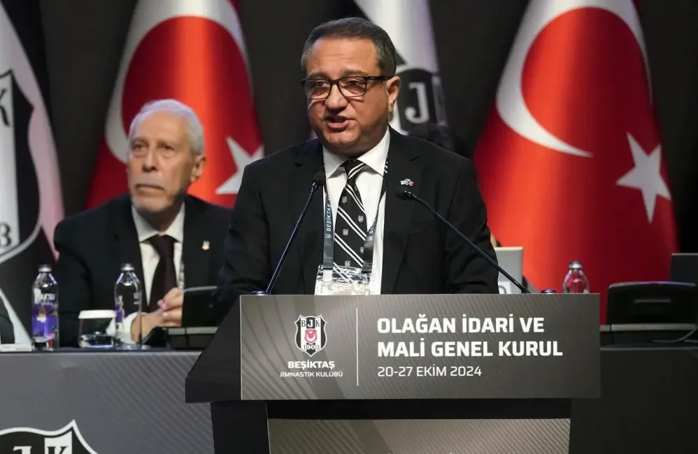 Beşiktaş'ta Kaan Şakul, genel sekreterlik ve vekil saymanlık görevlerini bıraktığını,