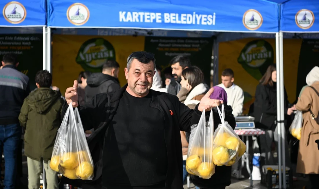 Kartepe’de geleneksel hale gelen ayva satışı etkinliği bu yıl da