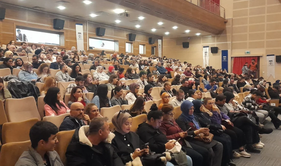Milli Şairimiz Mehmet Akif Ersoy, vefatının 88. yıldönümünde İzmit ve