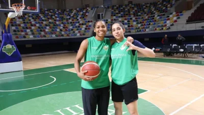 Aralarındaki binlerce kilometrelik mesafeyi yaşam tarzları haline getirdikleri basketbol için