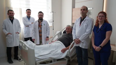 Bilecik'te, yüksek çözünürlüklü kameralar eşliğinde hassas bir şekilde gerçekleştirilen ameliyatta,