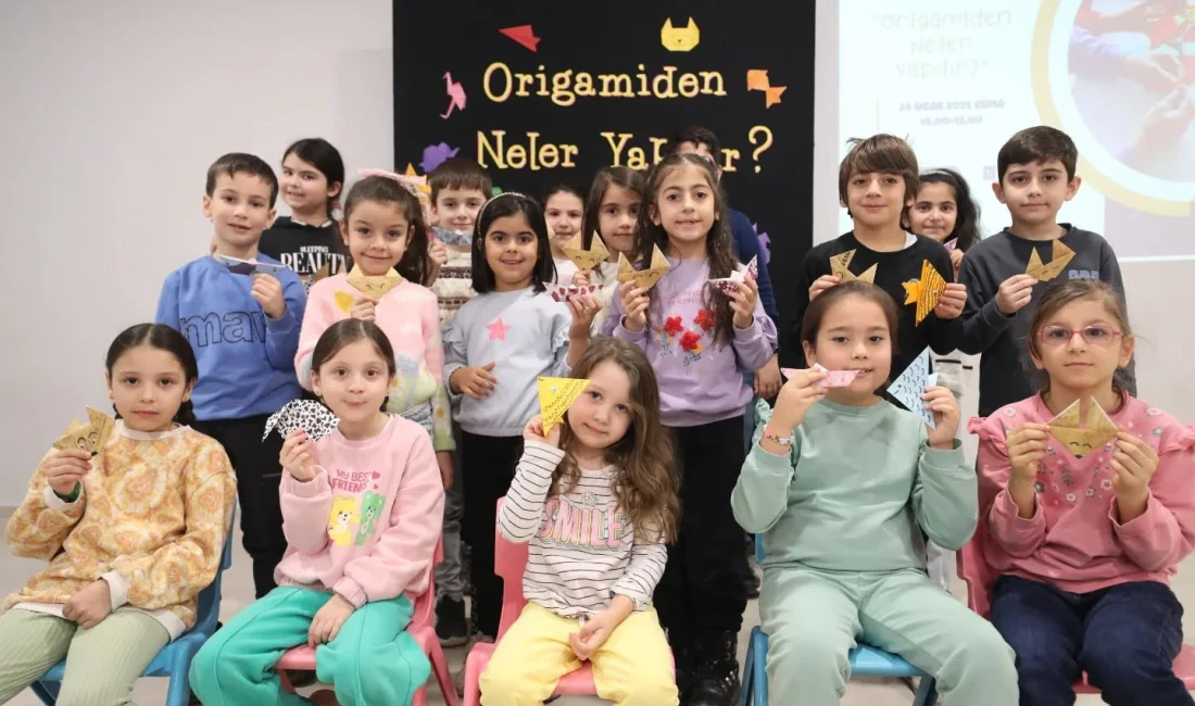 Gebzeli çocuklar origami yapmayı anneleriyle birlikte öğrendi.