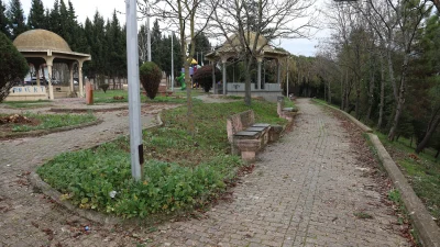 Mimar Sinan Parkı’nda incelemelerde bulunan Başkan Gökçe, “Yıllarca ihmal edilen