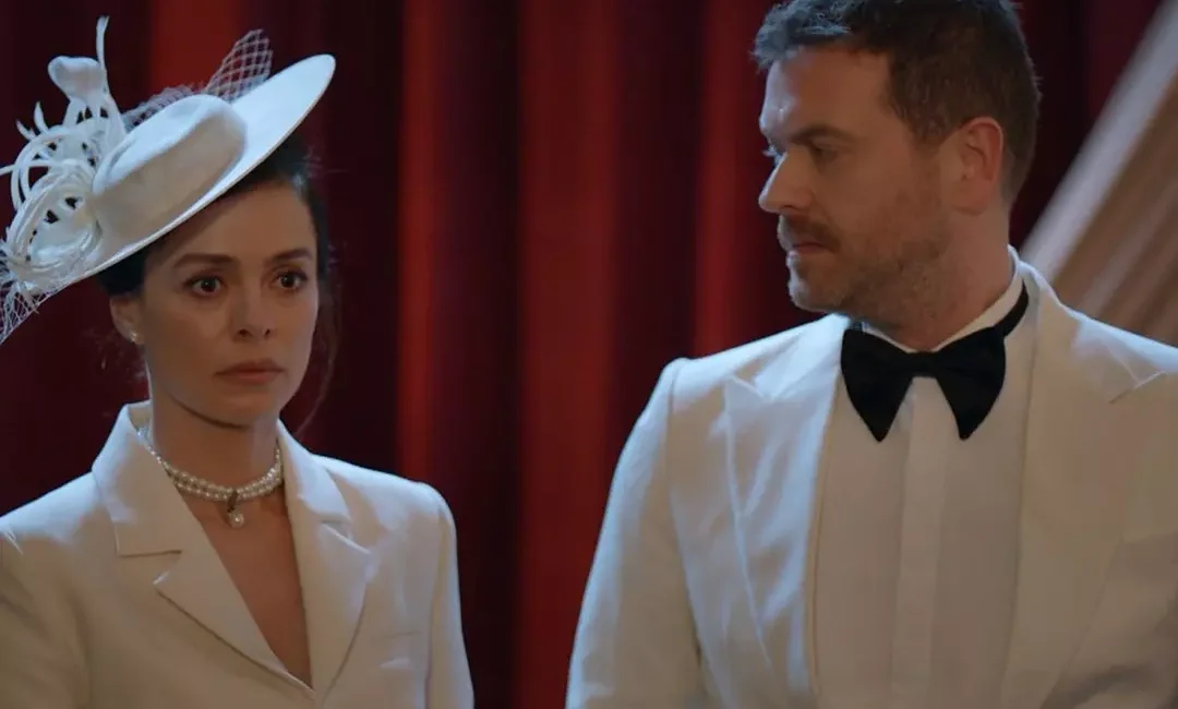 Sandık Kokusu dizisi final kararı alarak seyirciyi üzmüştü. Dizi finale