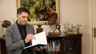  Uzman Diş Hekimi ve Ağız, Diş ve Çene Cerrahı