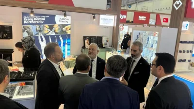 Diş malzemeleri sektörü ihracata verdiği katkıyı sürdürmeye devam ediyor. Geçtiğimiz