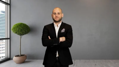 Günümüzde birçok şirket ve kamu kurumunun, verilerini küresel teknoloji devlerine