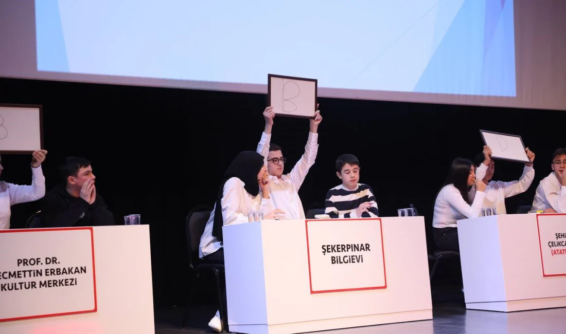 Çayırova Belediyesi'nin bilgievlerinde eğitim gören öğrenciler, bilgi yarışmasında ter döktü.
