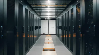 Küresel veri merkezi pazarı 2024 yılında 342 milyar dolara ulaşırken,