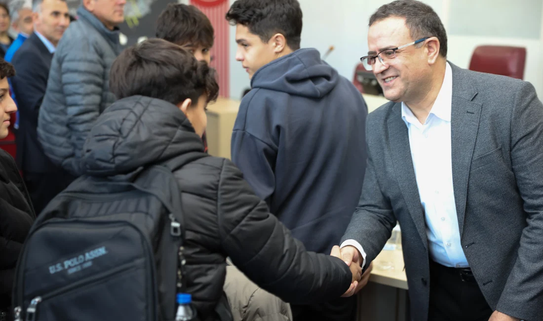 Derince Belediye Başkanı Av. Sertif Gökçe, Ortaokullar Arası Yıldız Erkekler