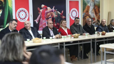 İzmit Belediye Başkanı Fatma Kaplan Hürriyet, Derince Hacı Bektaş Veli