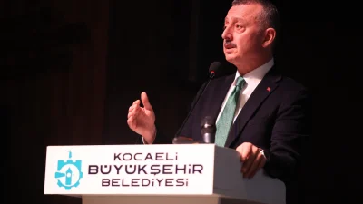 Kılavuz Eğitim Programı’nda eğitimcilerle bir araya gelen Başkan Büyükakın, gençlerle