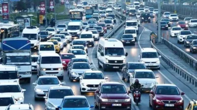 Trafiğe kaydı yapılan taşıt sayısı bir önceki aya göre yüzde