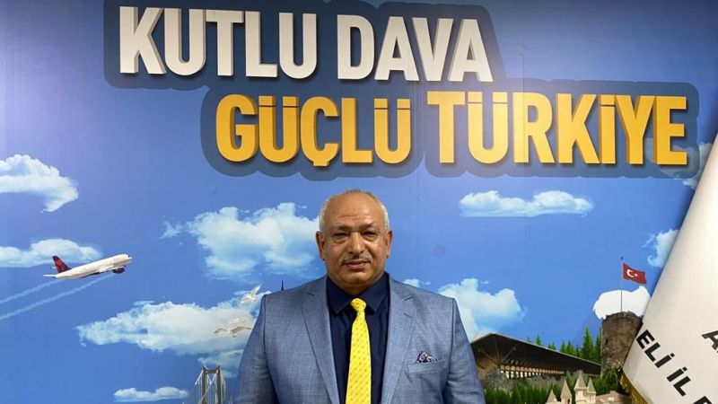 AK Parti İzmit Belediyesi Meclis Üyesi Erkan Aksoy görevinden istifa