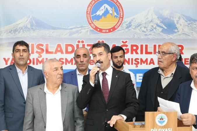 AK Parti Kocaeli Milletvekili Cemil Yaman, ziyaret ettiği hemşehri derneklerinde