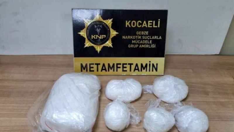Gebze'den Başiskele'ye kadar  takip edilen bir araca arama yapıldı.
