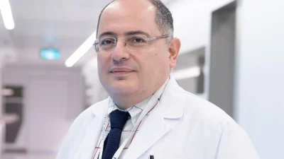 Taner Oruğ, kolorektal kanserde erken teşhisin sınırlarının artırılacağını belirterek, kırmızı