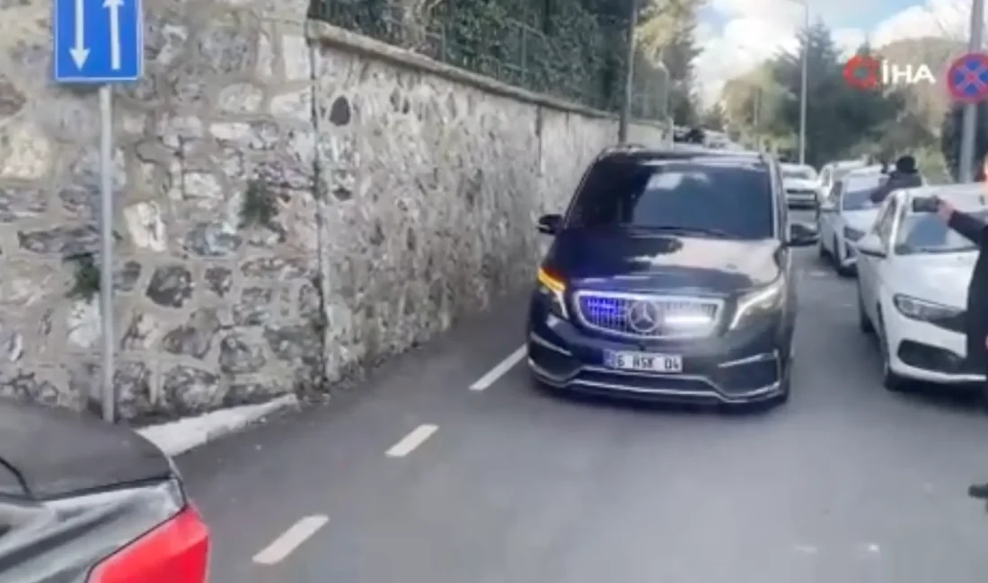  Eski CHP Genel Başkanı Kemal Kılıçdaroğlu, Sarıyer'de bulunan İstanbul Büyükşehir