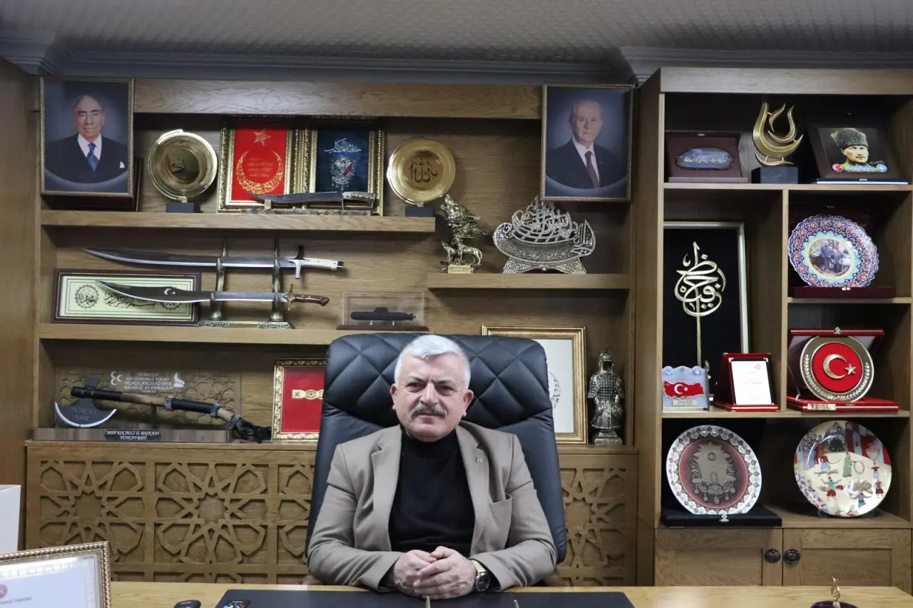 Milliyetçi Hareket Partisi (MHP) İl Başkanı Tuncay Batı, Berat Kandili