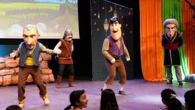 Başiskele'de çocuklar, kendileri için düzenlenen Karagöz ve Hacivat, Nasreddin Hoca,