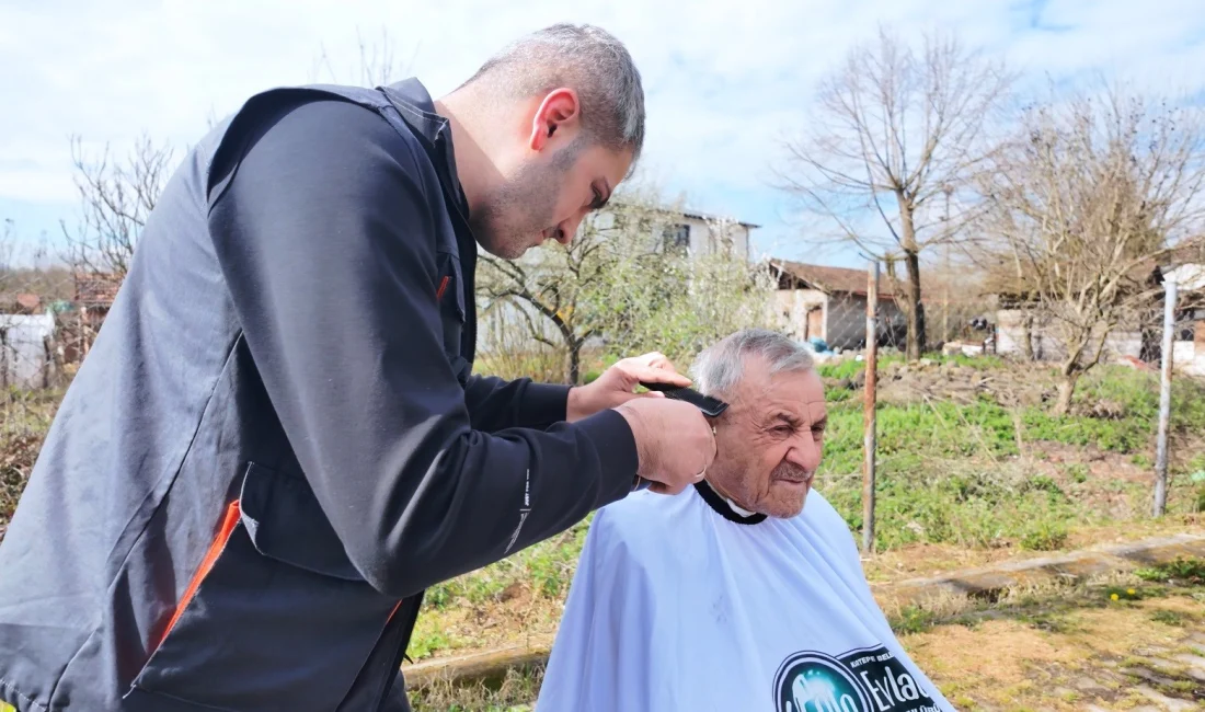 Kocaeli'nin Kartepe ilçesinde Alo Evlat Sağlık Kulübü ekipleri, bakımını üstlendikleri