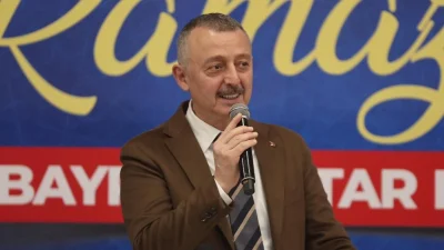 Kocaeli Büyükşehir Belediye Başkanı Doç.Dr.Tahir Büyükakın, ilimizde görev yapan sağlık