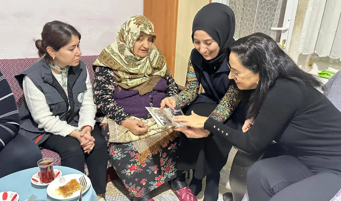 Kartepe Belediyesi’nin ödüllü projesi Alo Evlat Sağlık Kulübü, bakımını üstlendiği