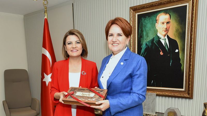 Sadıkoğlu'ndan Hürriyet'e "Tarafını seç" çağrısı! | Bülent Sadıkoğlu, Fatma Kaplan