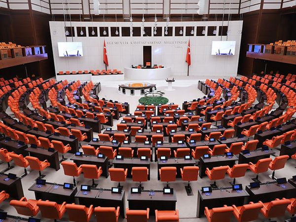 Kahramanmaraş merkezli depremlerden etkilenen 10 ilde olağanüstü hal (OHAL) ilanıyla