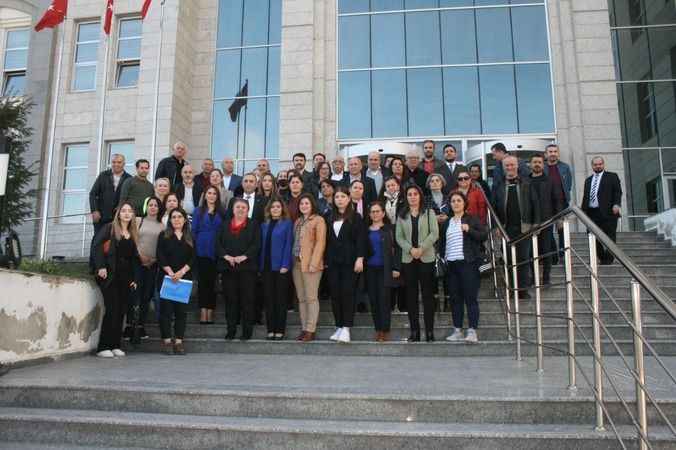 CHP Çayırova İlçe Kadın Kolu Yöneticisi Rahime Bilgin' e Atatürk