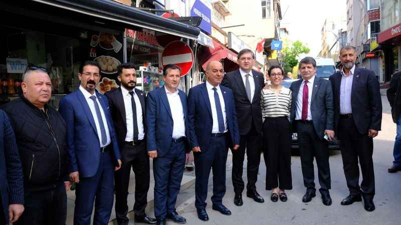 CHP Kocaeli Milletvekili adayları Prof. Dr. Muhip Kanko, Harun Özgür
