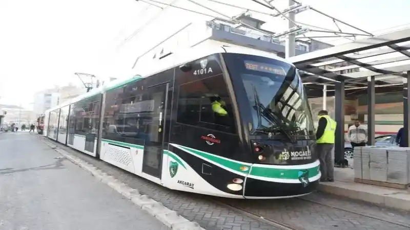 Şehir Hastanesi Tramvay Hattı’nda ilk enerjili test sürüşü yapıldı. Otogardan