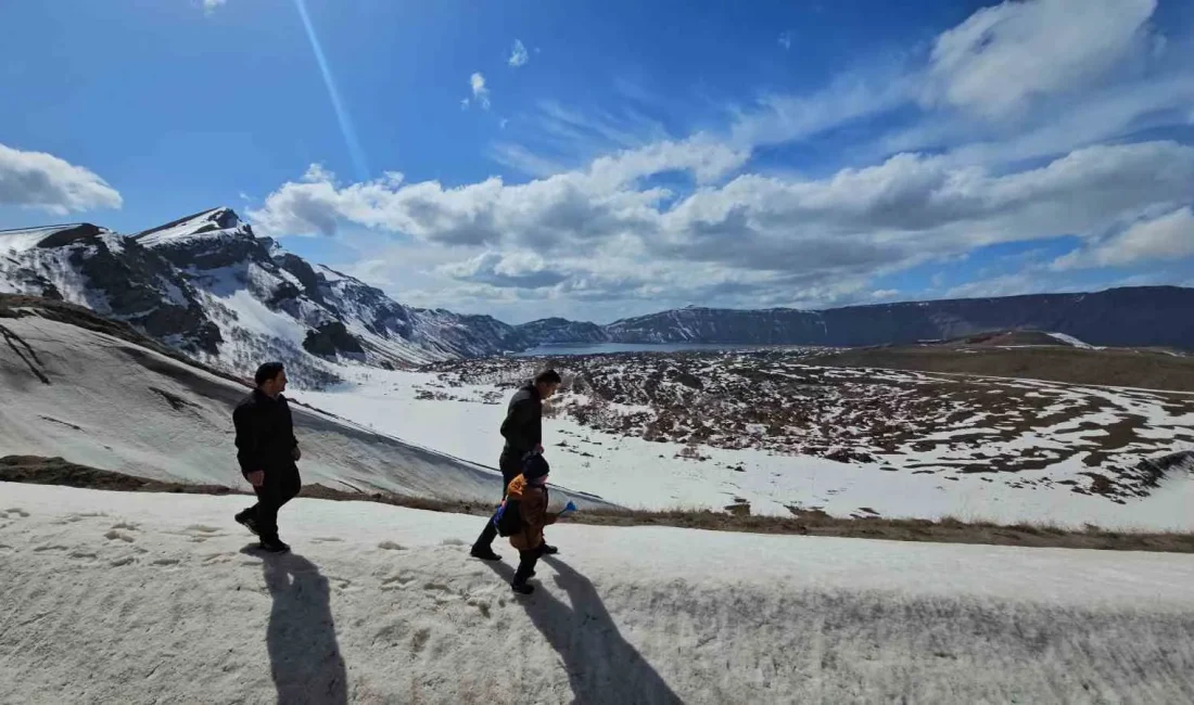  2 bin 250 rakım zirve yüksekliğiyle dünyanın ikinci büyük