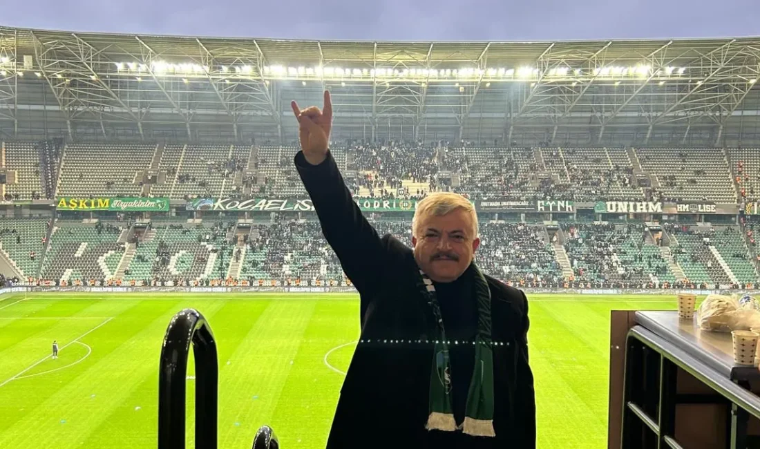 Milliyetçi Hareket Partisi (MHP) Kocaeli İl Başkanı Tuncay Batı, Kocaelispor'un